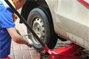 元坝附近拖车24小时服务热线电话