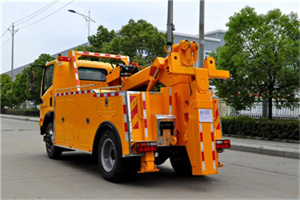 元坝高速路拖车费